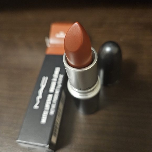 Mac Matte Lipstick in Marrakesh (NIB) - Picture 1 of 4